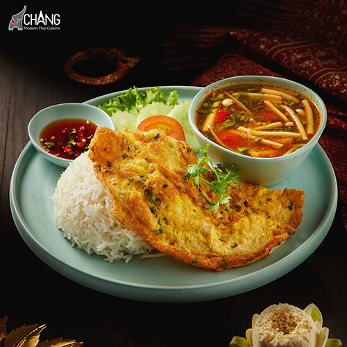 Cơm Chiên Trứng Với Súp Tomyum